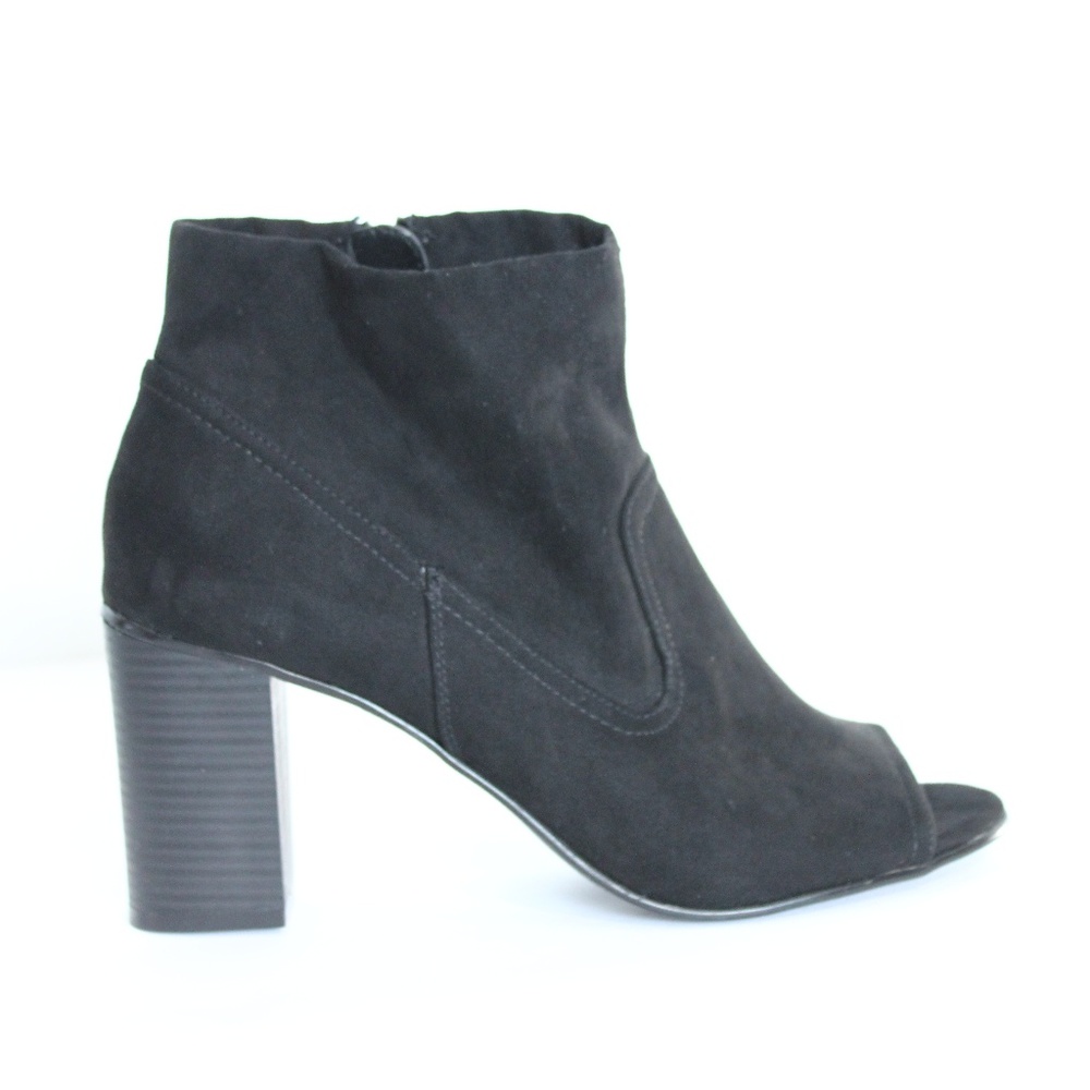 Fergalicious Fergie Boots NEW Women Black Ankle Booties sz 9.5 Heel